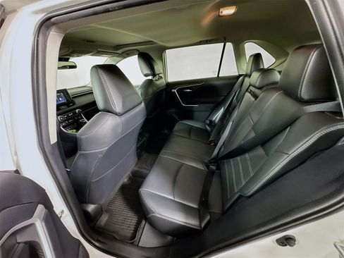 Certified 2020 Toyota RAV4 XLE Premium image 22