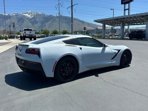 Used 2019 Chevrolet Corvette Stingray Coupe w/ Carbon Flash Badge Package RWD image 23