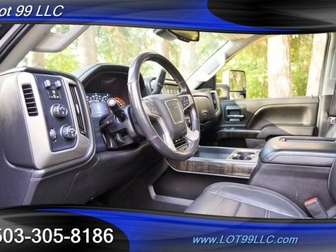 Used 2016 GMC Sierra 2500 Denali w/ Duramax Plus Package AWD/4WD image 12