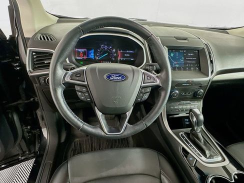 Used 2018 Ford Edge SEL w/ Equipment Group 201A FWD image 11