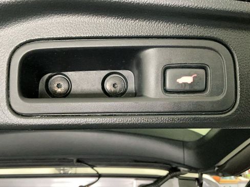 Used 2021 Honda Pilot Touring image 18