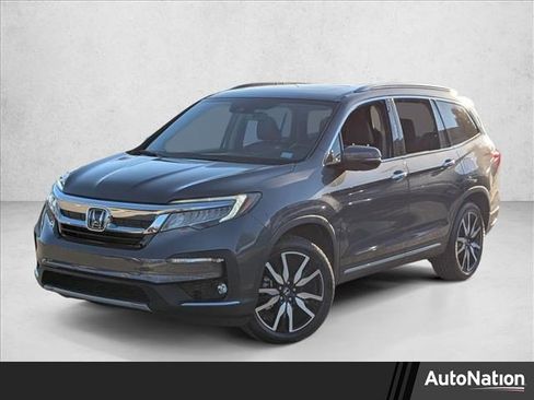 Used 2021 Honda Pilot Touring image 1