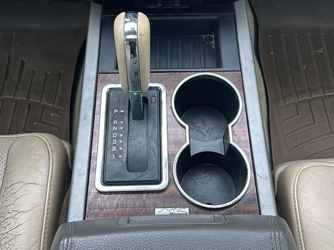 Used 2014 Ford Expedition XLT w/ Equipment Group 202A image 27