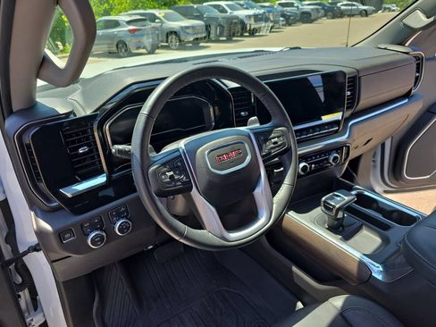 Used 2024 GMC Sierra 1500 SLT w/ SLT Premium Plus Package AWD/4WD image 16