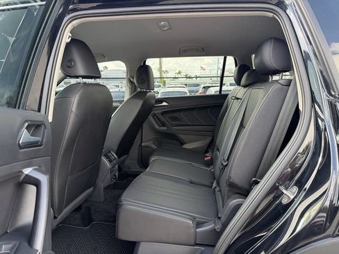 Certified 2023 Volkswagen Tiguan SE FWD image 11