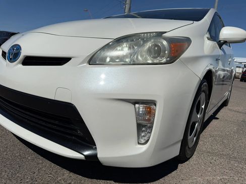 Used 2015 Toyota Prius Two FWD image 38