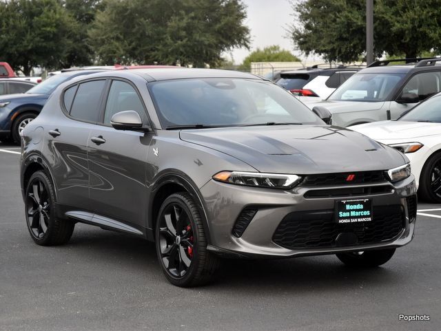 Used 2024 Dodge Hornet R/T Plus w/ Track Pack AWD/4WD image 3
