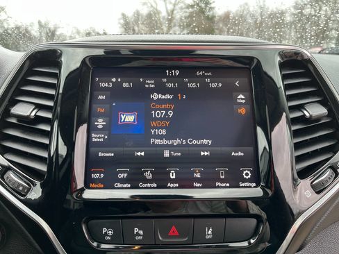 Used 2021 Jeep Cherokee Limited w/ Elite Package image 14