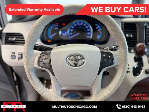 Used 2014 Toyota Sienna XLE FWD image 14