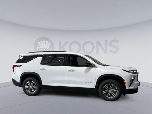 New 2026 Chevrolet Traverse LT w/ Enhanced Driving Package image 17