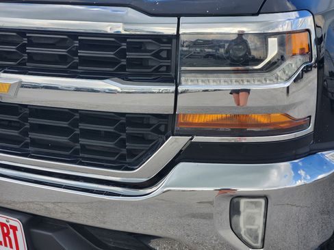 Used 2018 Chevrolet Silverado 1500 LT w/ Texas Edition RWD image 8