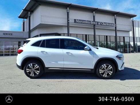 New 2026 Mercedes-Benz GLA 250 4MATIC image 2