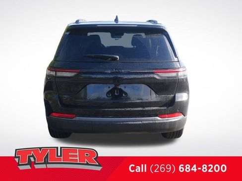 New 2026 Jeep Grand Cherokee Limited w/ Limited Altitude Package AWD/4WD image 7