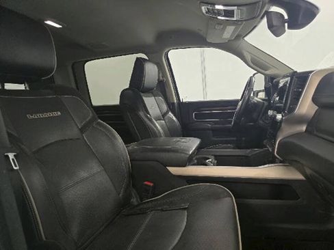 Used 2023 RAM 2500 Laramie AWD/4WD image 18