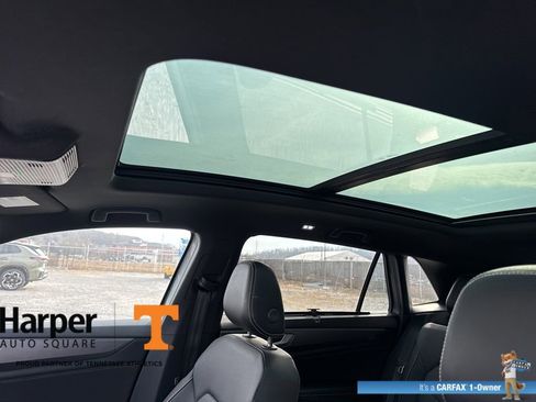 Used 2024 Volkswagen Atlas Cross Sport SE w/ Panoramic Sunroof Package image 15