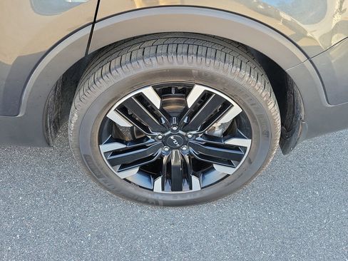 Used 2024 Kia Telluride SX Prestige image 42