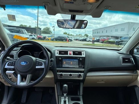 Used 2017 Subaru Outback 3.6R Limited AWD/4WD image 22