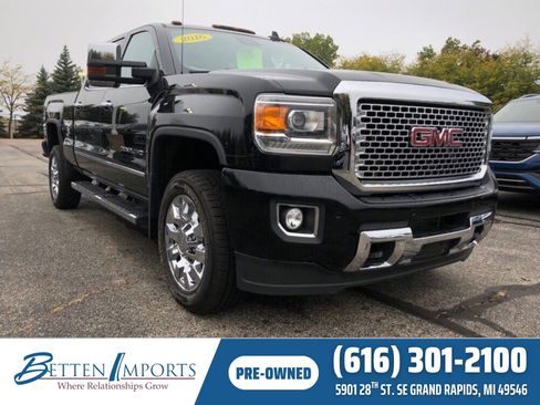 Used 2016 GMC Sierra 2500 Denali image 1