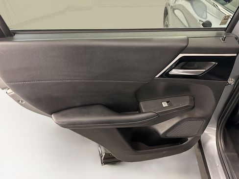 Used 2024 Mitsubishi Outlander SE AWD/4WD image 26