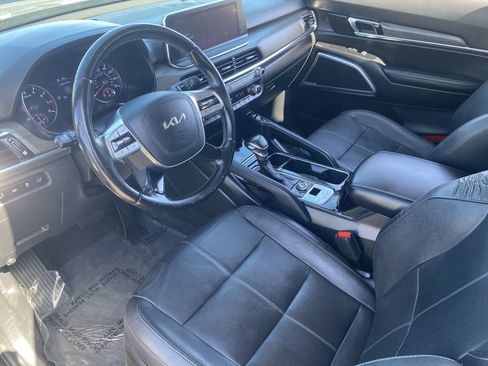 Certified 2022 Kia Telluride EX w/ EX Premium Package AWD/4WD image 17