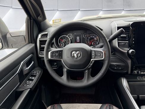 New 2025 RAM 2500 Big Horn AWD/4WD image 12