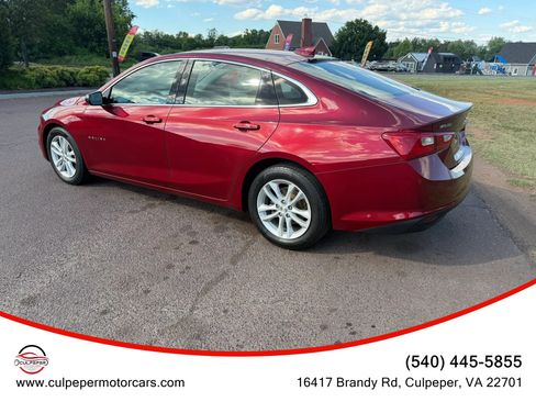 Used 2017 Chevrolet Malibu LT FWD image 3