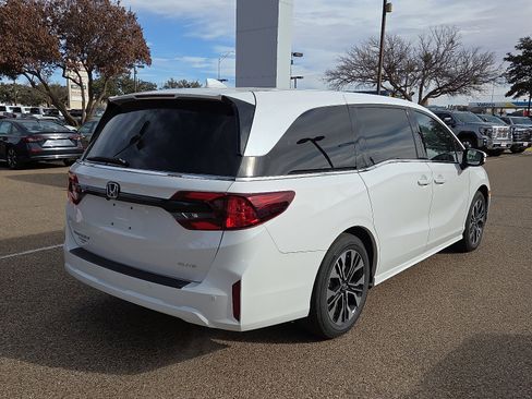 New 2026 Honda Odyssey Elite image 4