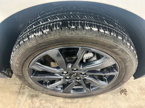 Certified 2022 Chevrolet Equinox RS w/ LPO, Floor Liner Package AWD/4WD image 19