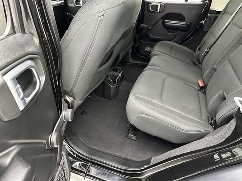 Used 2020 Jeep Wrangler Unlimited Sport image 21