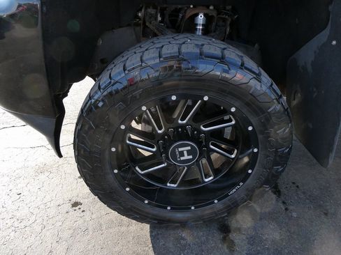 Used 2018 Chevrolet Silverado 2500 High Country w/ Duramax Plus Package image 14