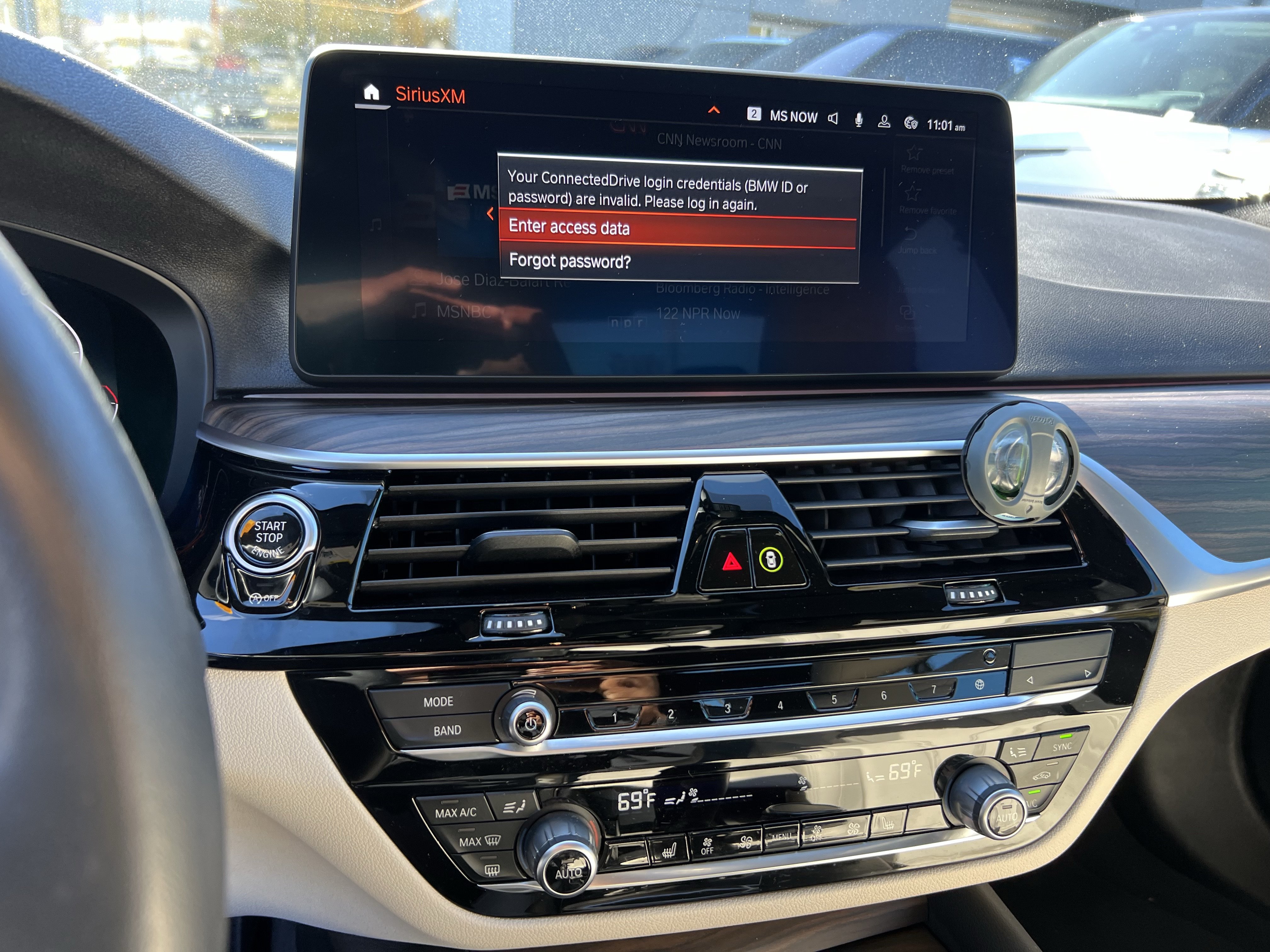 Used 2023 BMW 530i w/ Convenience Package RWD image 24