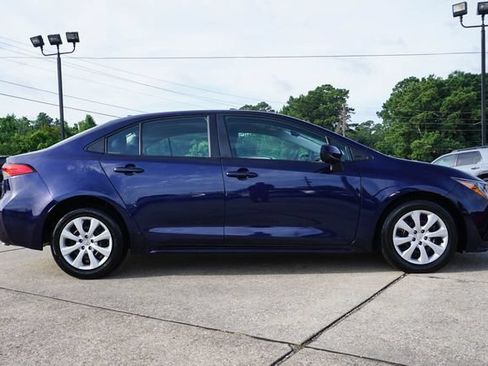 Used 2024 Toyota Corolla LE FWD image 3