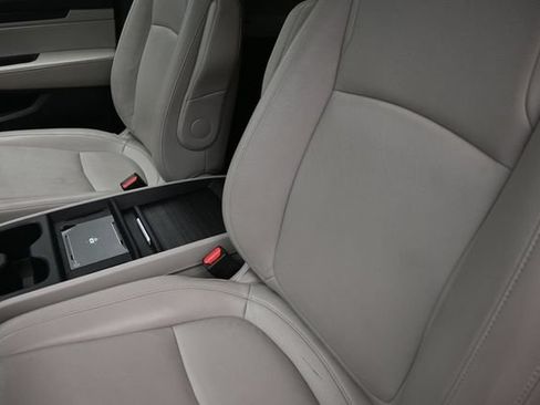 Used 2025 Honda Odyssey EX-L image 18