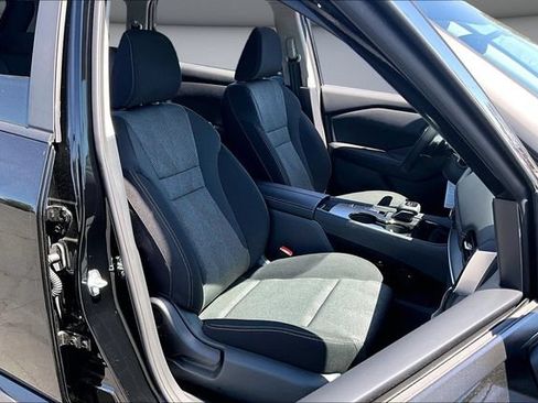 New 2026 Nissan Rogue SV FWD image 10