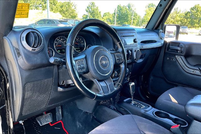 Used 2017 Jeep Wrangler Unlimited Sport w/ Quick Order Package 24S AWD/4WD image 16