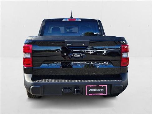 New 2025 Ford Maverick Lariat w/ Black Appearance Package image 7