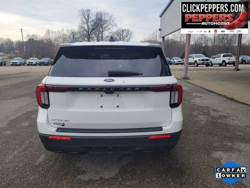 Used 2025 Ford Explorer Active image 4