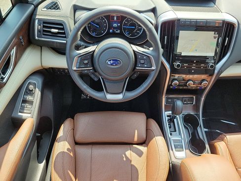 Used 2022 Subaru Ascent Touring AWD/4WD image 2
