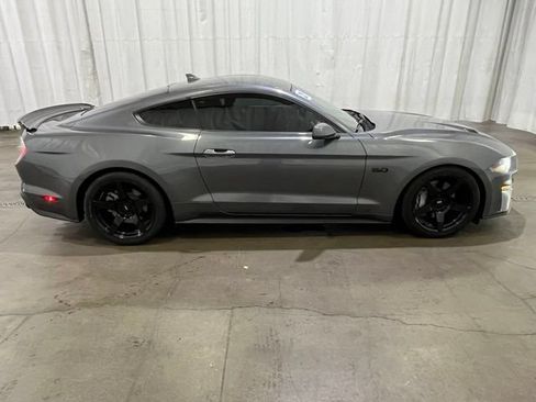 Used 2021 Ford Mustang GT RWD image 3