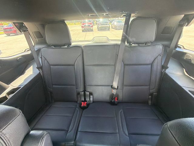 Used 2025 GMC Yukon Denali AWD/4WD image 23