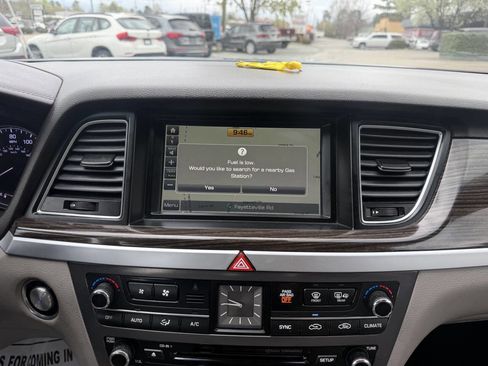 Used 2016 Hyundai Genesis 3.8 image 30