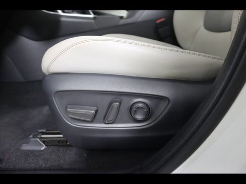 Used 2023 Toyota RAV4 Limited AWD/4WD image 21