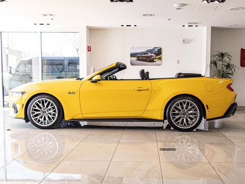 Used 2024 Ford Mustang GT Premium RWD image 6