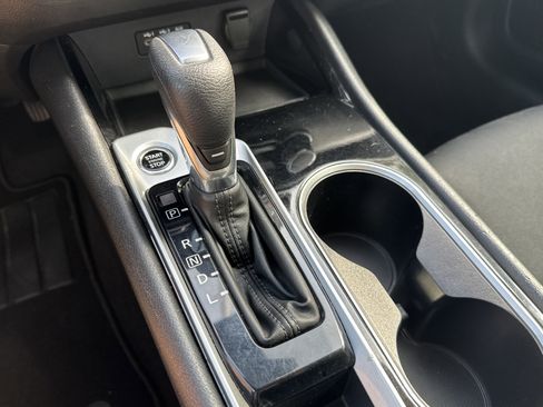 Used 2024 Nissan Altima 2.5 SV image 23