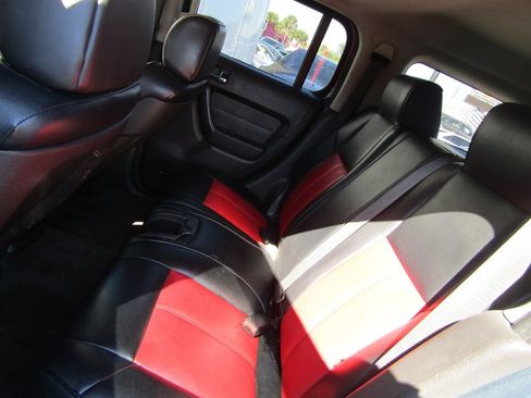 Used 2007 HUMMER H3 w/ Chrome Appearance Package image 7