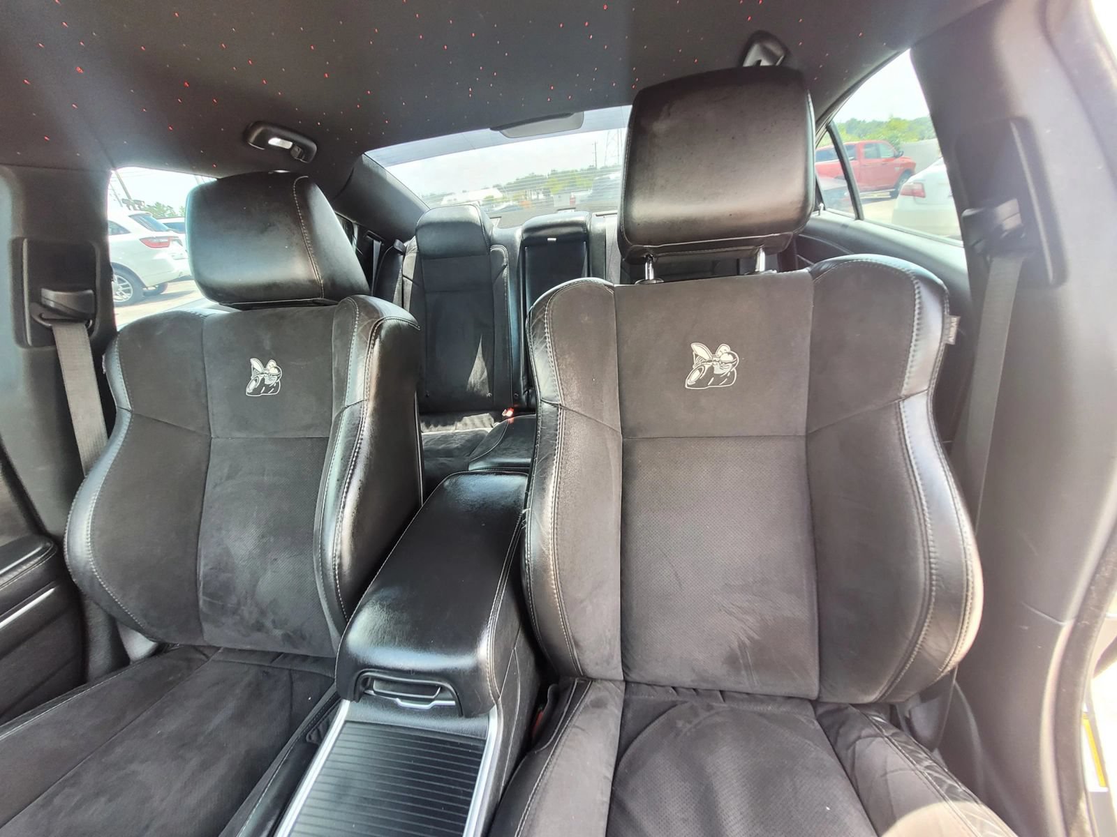 Used 2019 Dodge Charger Scat Pack w/ Dynamics Package RWD image 23