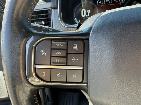 Used 2022 Ford F150 Platinum w/ Equipment Group 701A High image 14