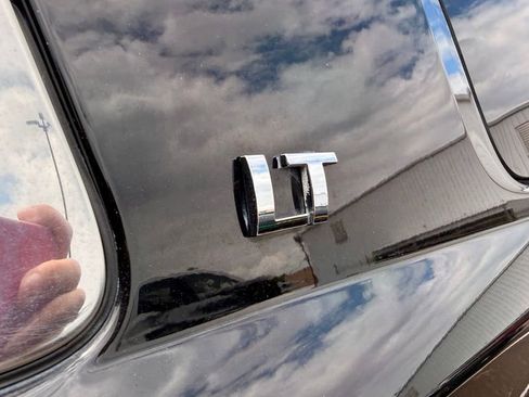 Used 2019 Chevrolet Tahoe LT AWD/4WD image 28
