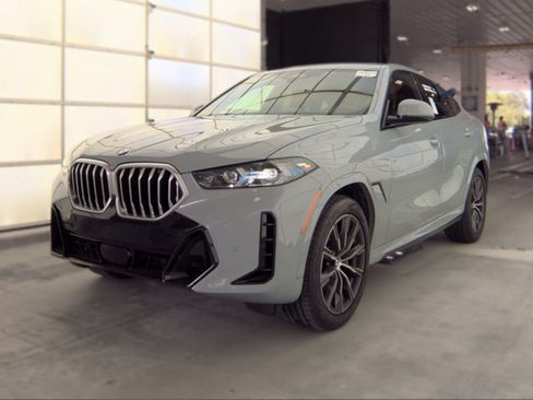 Used 2025 BMW X6 xDrive40i AWD/4WD image 1