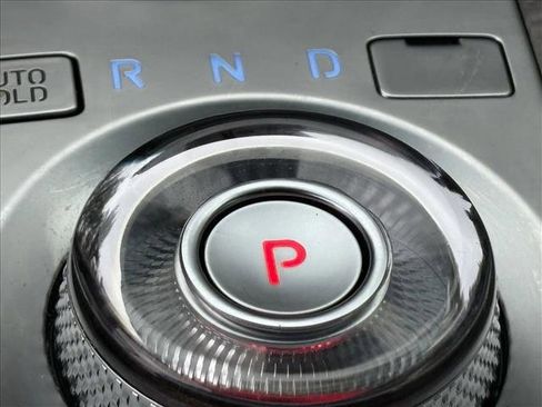 Used 2024 Genesis G80 image 10